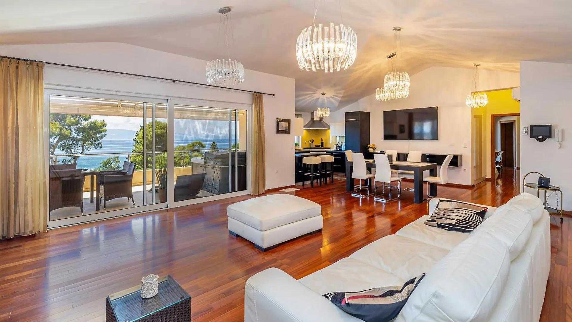 马林斯卡Luxury Penthouse Claudia公寓 马林斯卡