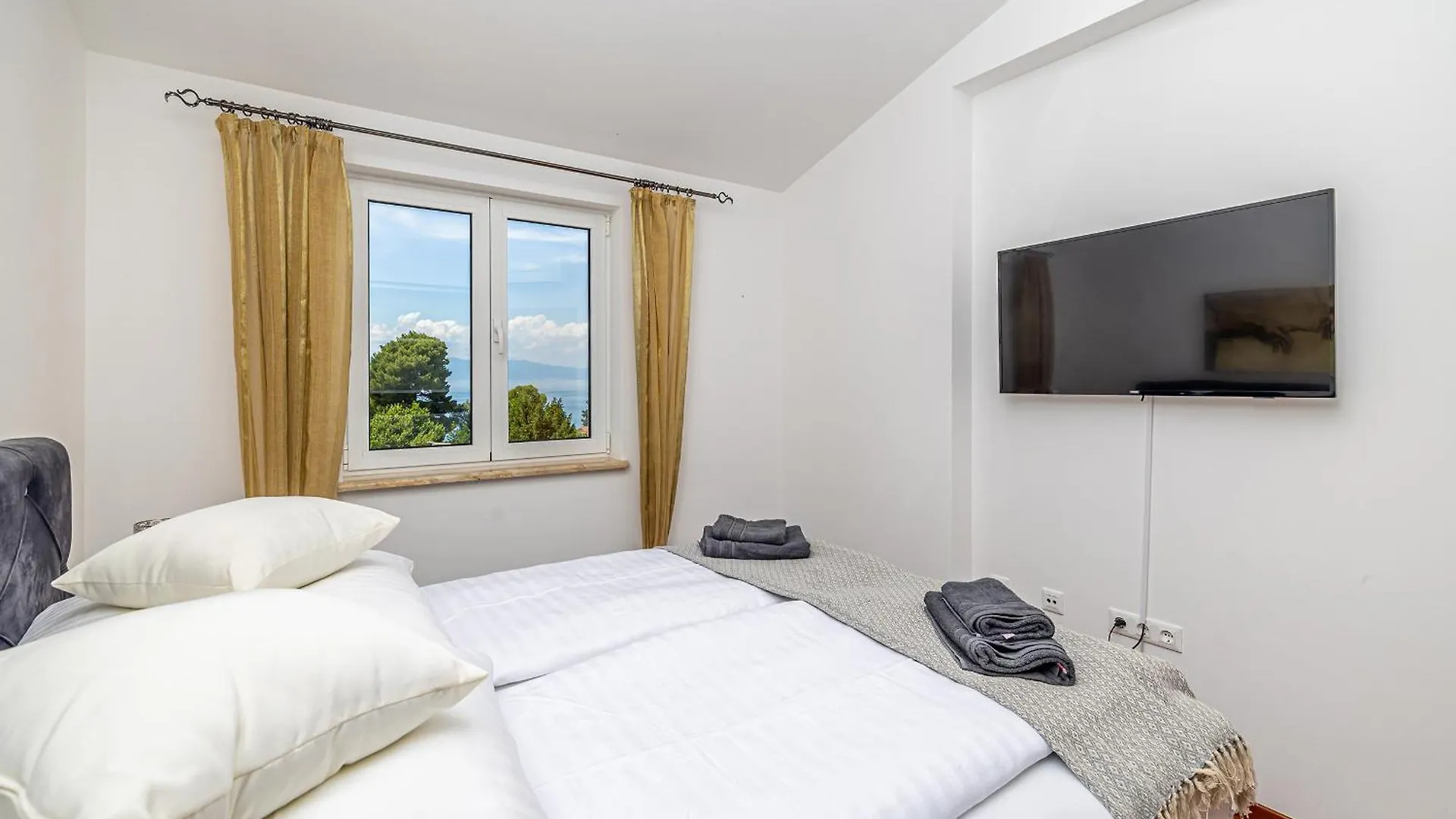公寓 马林斯卡Luxury Penthouse Claudia公寓